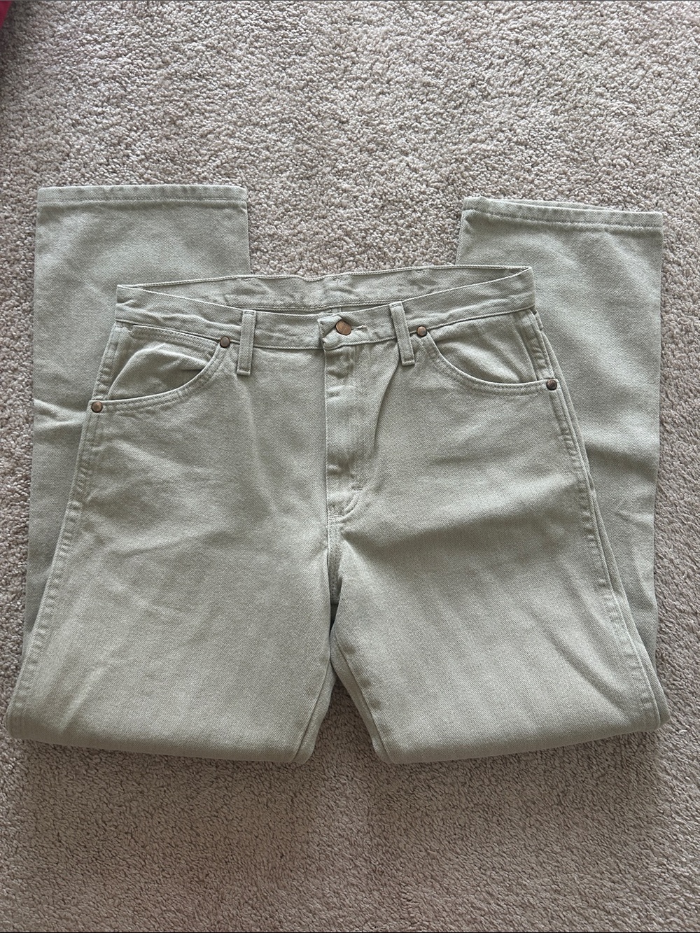 Wrangler Straight-Leg Jeans in Light Sage